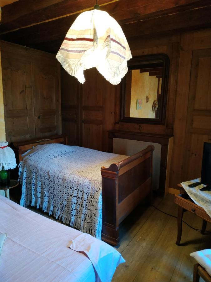 Auberge Paysanne Loubaresse  Exterior foto